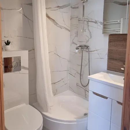 Pod Zaglami Kwatera prywatna *