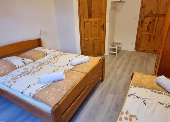 Pod Zaglami Pobierowo