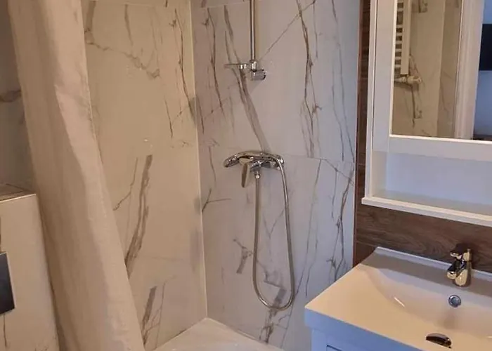 Pod Zaglami * Pobierowo